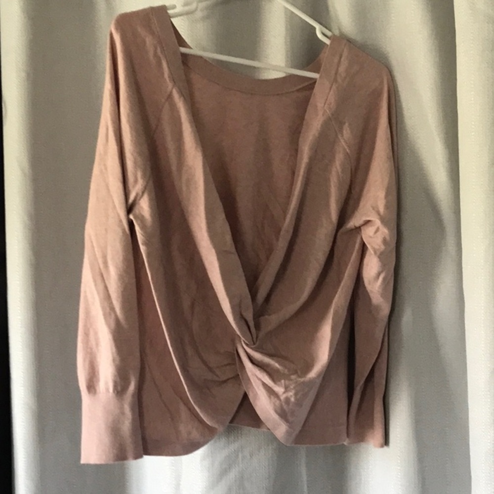 NWT Victoria secret top with cute back detail